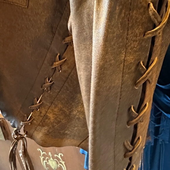 Two-Tone Brown Suede Western-Style Women's Leather Jacket - Picture 7 of 16